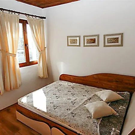 Luxurious In Zornitsa, Bulgaria, With Beautiful Pool And Garden *